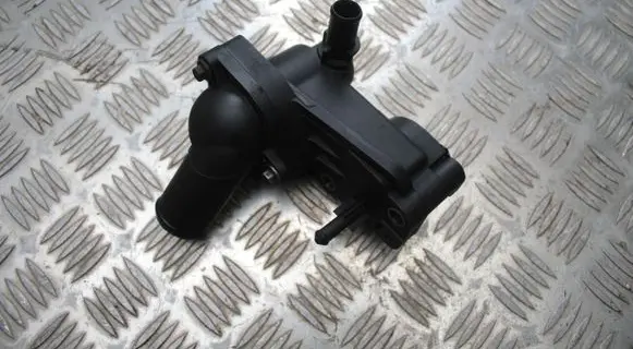Ford Mondeo MK IV Thermostat housing 2S4Q-8594-AB