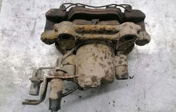 Skoda Superb B5 (3U) Front brake caliper
