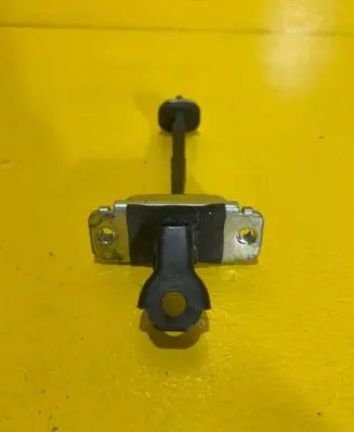 Chevrolet Captiva Rear door check strap stopper 