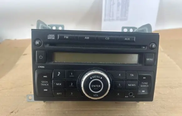 Nissan Juke I F15 Radio/CD/DVD/GPS head unit 281851KA0A PP3151RA CL0945D839