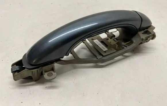 Volkswagen Touareg I Front door exterior handle 7L0837885C