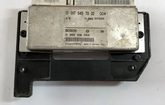 Mercedes-Benz E W210 ABS control unit/module 0175457332 0265109052 2105454140