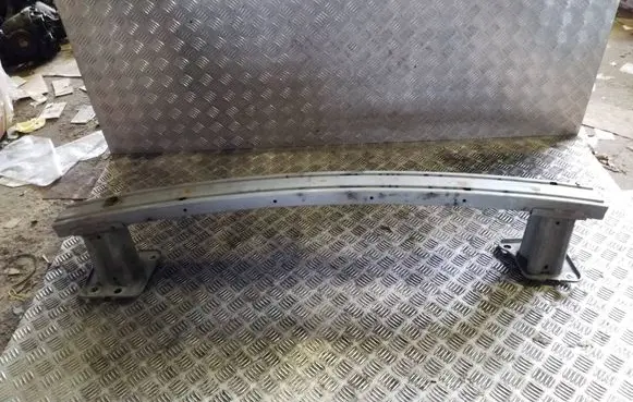 Renault Trafic III (X82) Front bumper cross member 752101525R 93866989