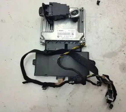 BMW 3 E90 E91 Engine ECU kit and lock set 8510591