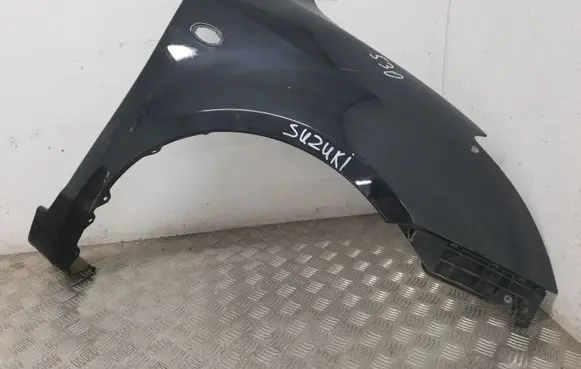Suzuki Swift I Fender
