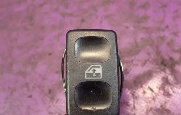 Seat Toledo II (1M) Quarter vent window switch 