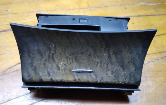 Mercedes-Benz E W211 Ashtray (front) A211680285202