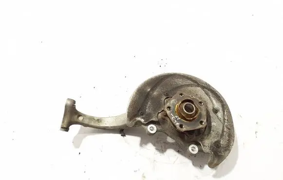 Front wheel hub