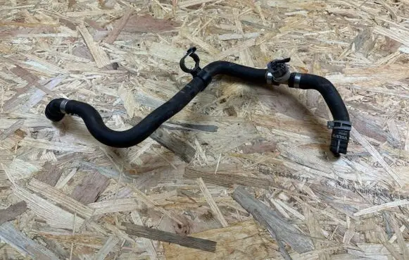 Volvo XC60 Engine coolant pipe/hose 31657903