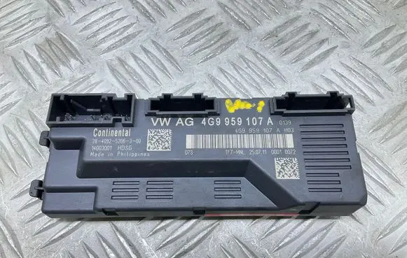 Audi A6 Allroad C7 Tailgate/trunk control unit/module 4G9959107A