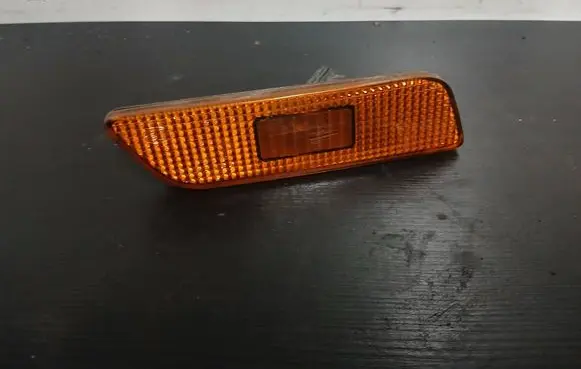 Volvo S80 Front fender indicator light 9190951