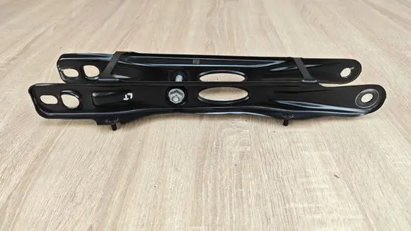 BMW 8 G16 Rear upper control arm/wishbone 6875104