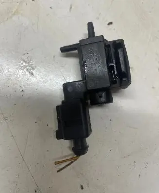 Audi A5 Sportback 8TA Turbo solenoid valve 037906283C 72288000
