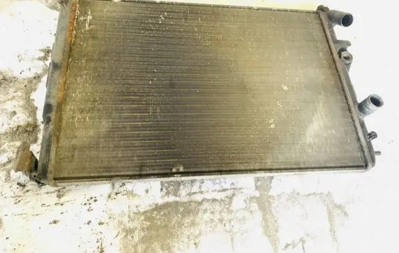 Renault Megane I Coolant radiator 7700425842 8610025