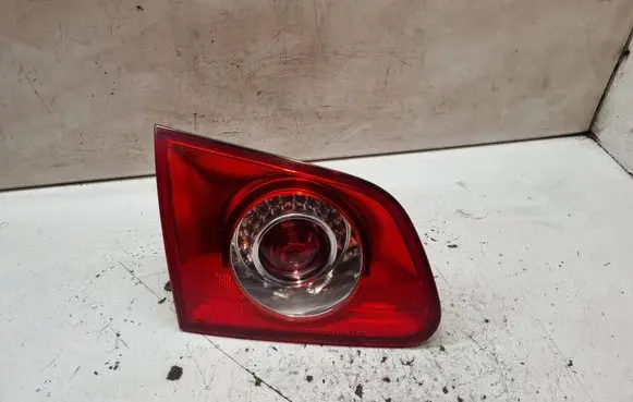 Volkswagen PASSAT B6 Rear/tail lights 77449002
