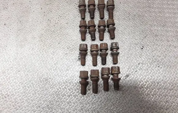 Citroen C4 Grand Picasso Nuts/bolts 
