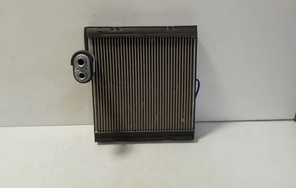 Toyota bZ4X Air conditioning (A/C) radiator (interior) 