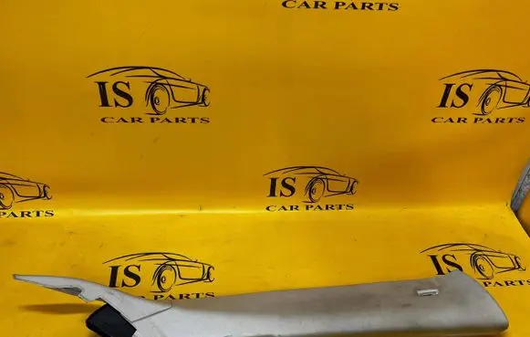 Land Rover Discovery 5 (A) pillar trim HY3203512A