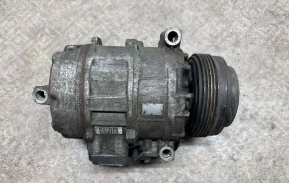 BMW X3 E83 Air conditioning (A/C) compressor (pump) 6915388