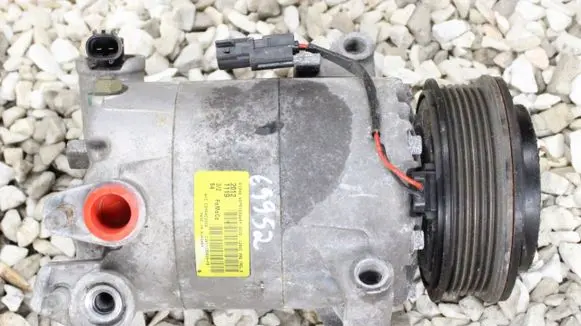 Ford C-MAX II Air conditioning (A/C) compressor (pump)