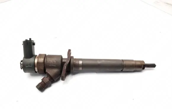 Volvo XC90 Fuel injector 8658351
