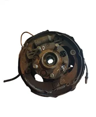 Subaru Forester SF Rear wheel hub