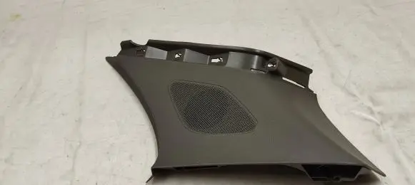 Porsche Macan (95B) (D)pillar trim (top) 95b867246