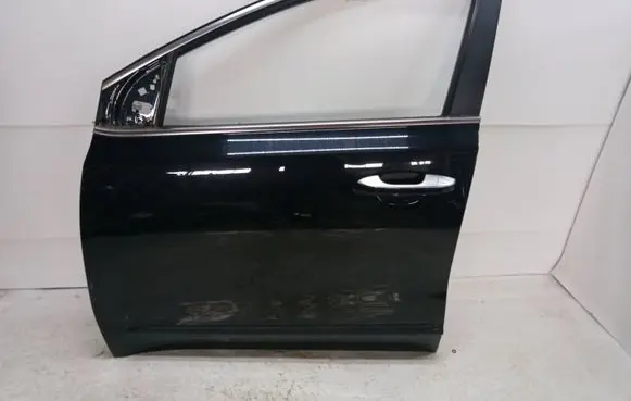 KIA Sportage Front door