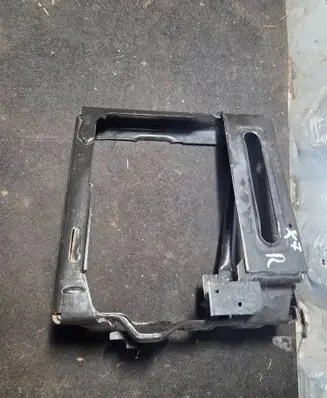 BMW X7 G07 Side radiator support slam panel 7421884