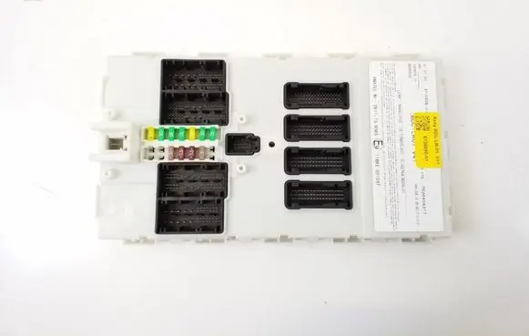 Mini Cooper Countryman F60 Comfort/convenience module 8714638