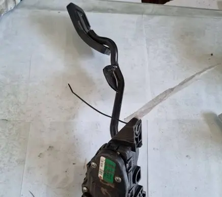 Audi A4 S4 B7 8E 8H Accelerator throttle pedal 8E2721523E 6PV00802634