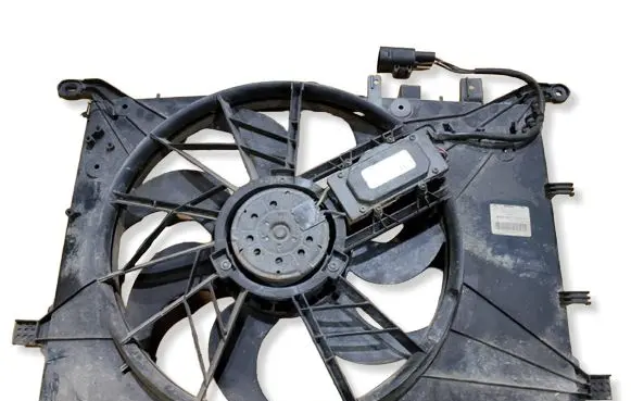 Volvo XC70 Electric radiator cooling fan 30680512 0130303947 1137328081