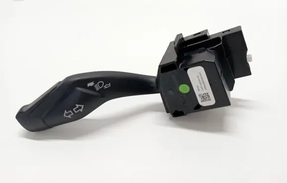 Ford Focus Indicator stalk AV6T13335AD NV180315CA