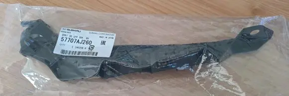 Front bumper mounting bracket