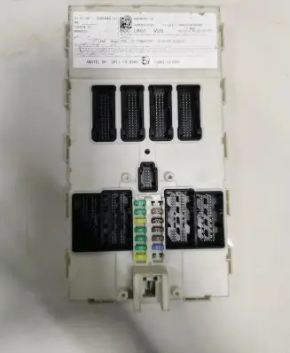 BMW X5 F15 Central body control module 9364643 10681810 M0B0CC0