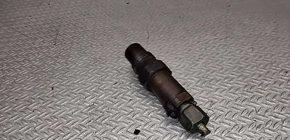 Ford Mondeo MK I Fuel injector LCR6705601E