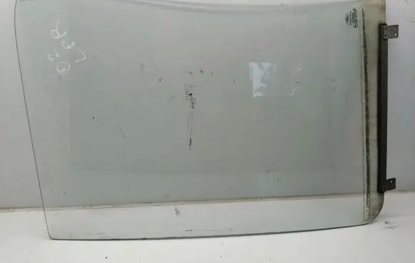 Ford Transit Front door window glass four-door 43R007023