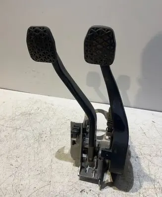 BMW 3 E90 E91 Pedal assembly 42322403