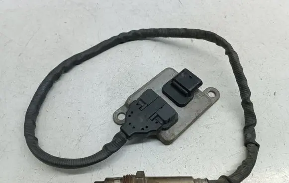 Mercedes-Benz C W205 Lambda probe sensor A0009051512 0009051512 A3C03398600