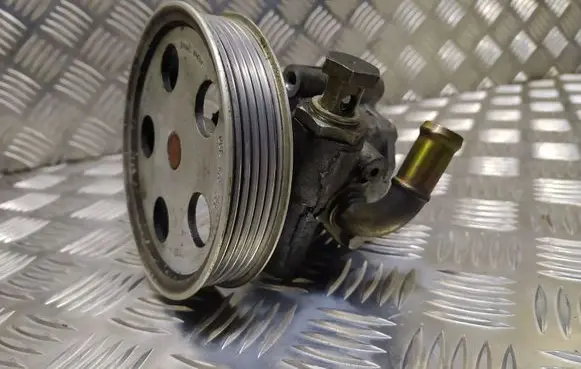 Audi A4 S4 B6 8E 8H Power steering pump 8E0145153ES