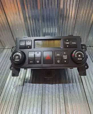 KIA Carnival Climate control unit 972504D250vA