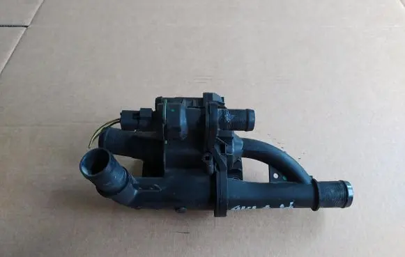 Ford Fiesta Thermostat housing 