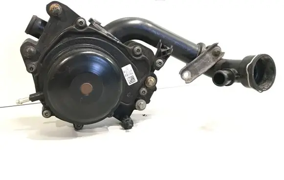 Mercedes-Benz C W204 Water pump A6512006401 A6512006301