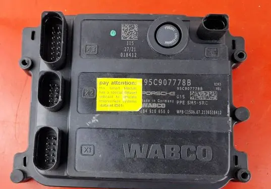 Porsche Macan (95B) Suspension control unit/module 95C907778B