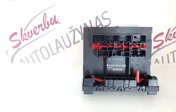 Audi A3 S3 8P Comfort/convenience module 8P0907279F F005V00519 H43S1201