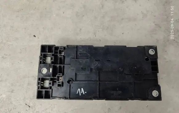 Toyota Auris 150 Fuse box set 71405539