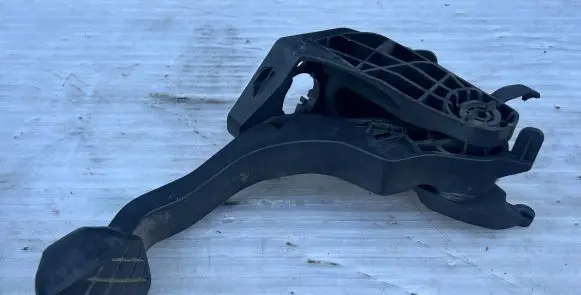 Clutch pedal