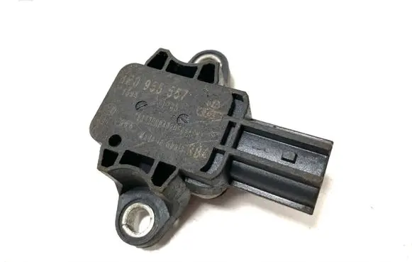 Audi A3 S3 8P Airbag deployment crash/impact sensor 8P0955557 011593