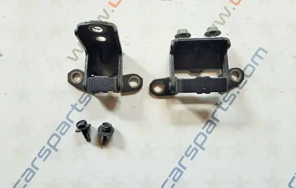 Nissan X-Trail T32 Rear door hinge set 824013NA1A 80401JN00A