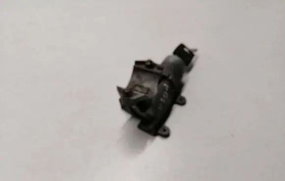 Volvo V70 Ignition lock 9157056 6950